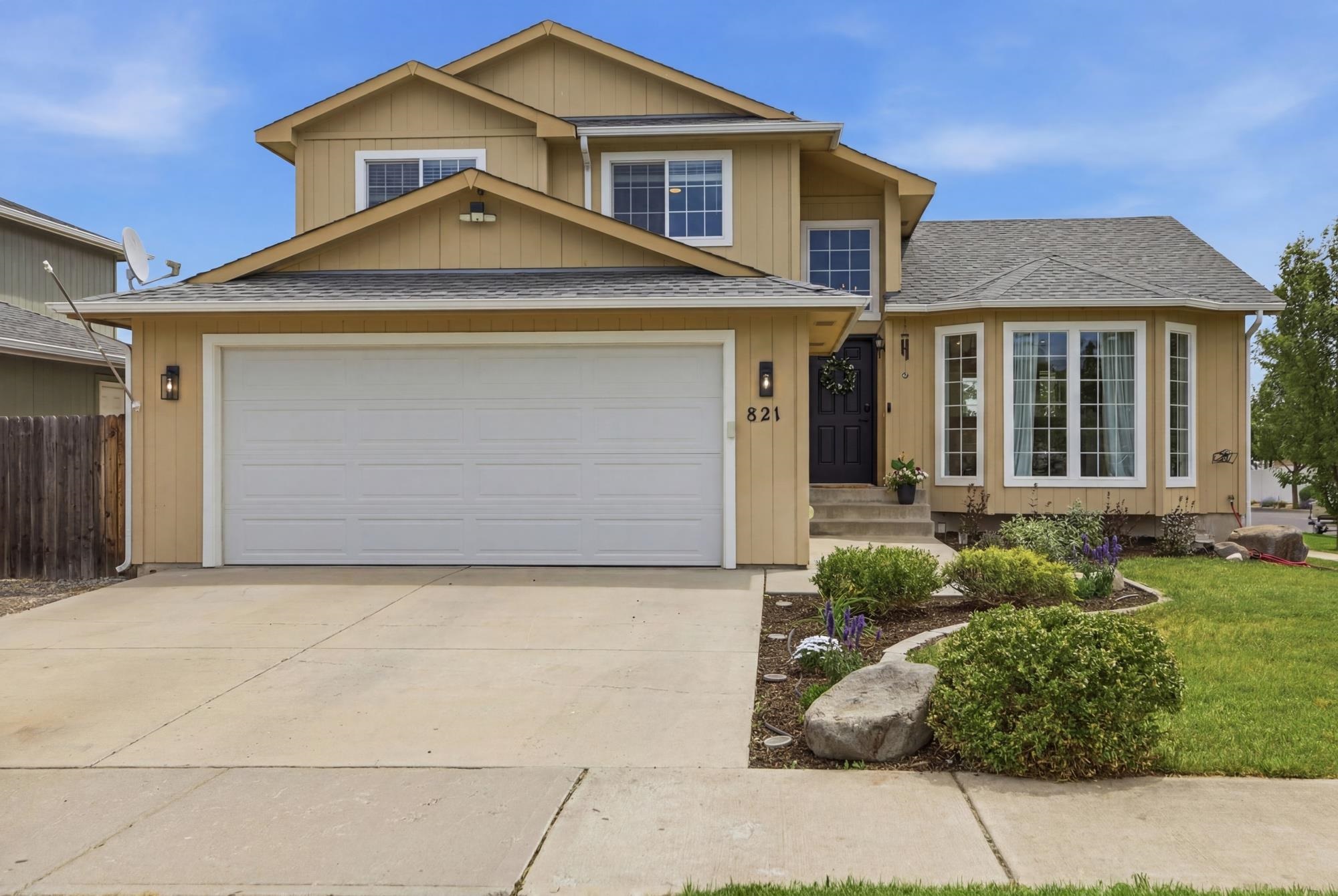 Photo 1 of 37 — 821 S SALISH Ct, Spokane, WA 99224