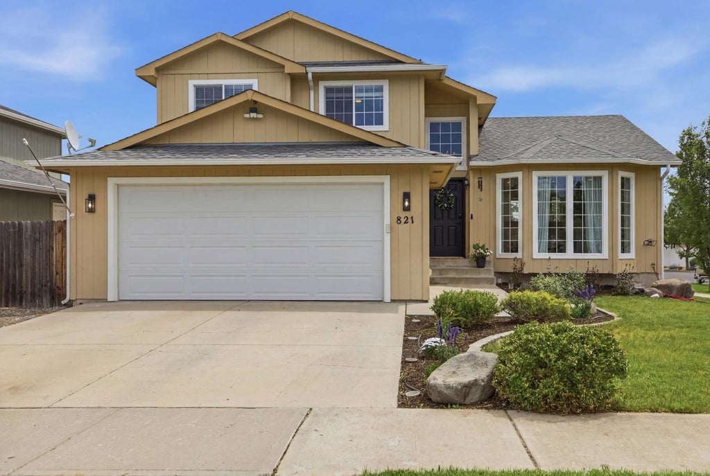 Photo of 821 S SALISH Ct, Spokane, WA 99224 (MLS # 202619975)