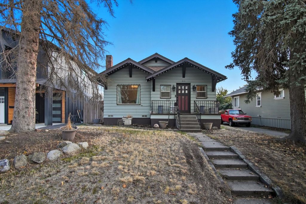 Photo of 311 W Carlisle Ave, Spokane, WA 99205 (MLS # 202525537)