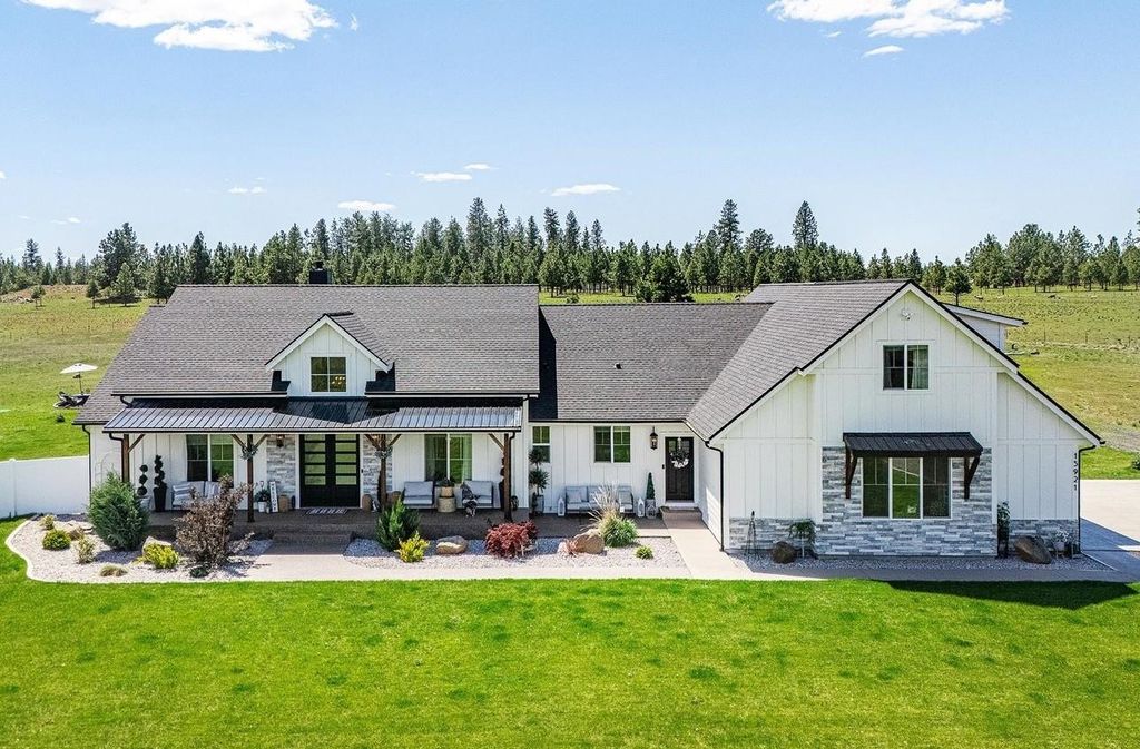 Photo of 15921 W Four Mound Rd, Nine Mile Falls, WA 99026 (MLS # 202525400)