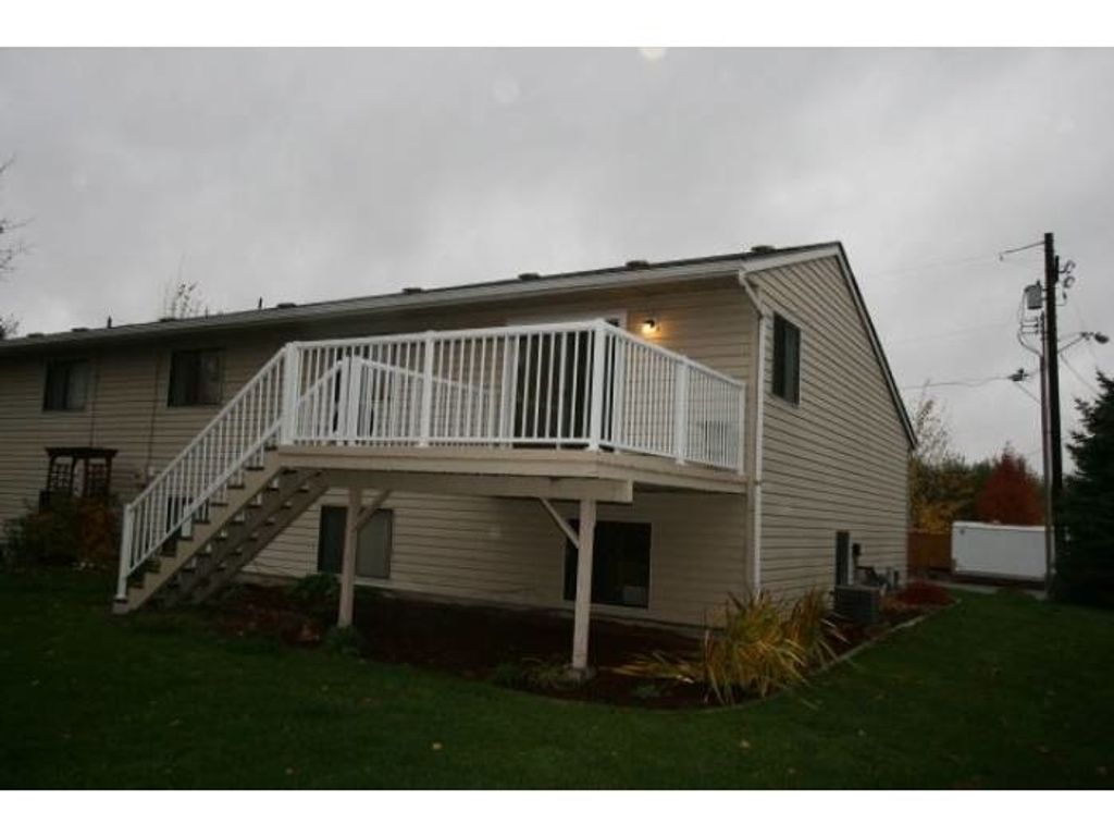 Photo of 513 S Skipworth Ct, Spokane Valley, WA 99206 (MLS # 202616072)