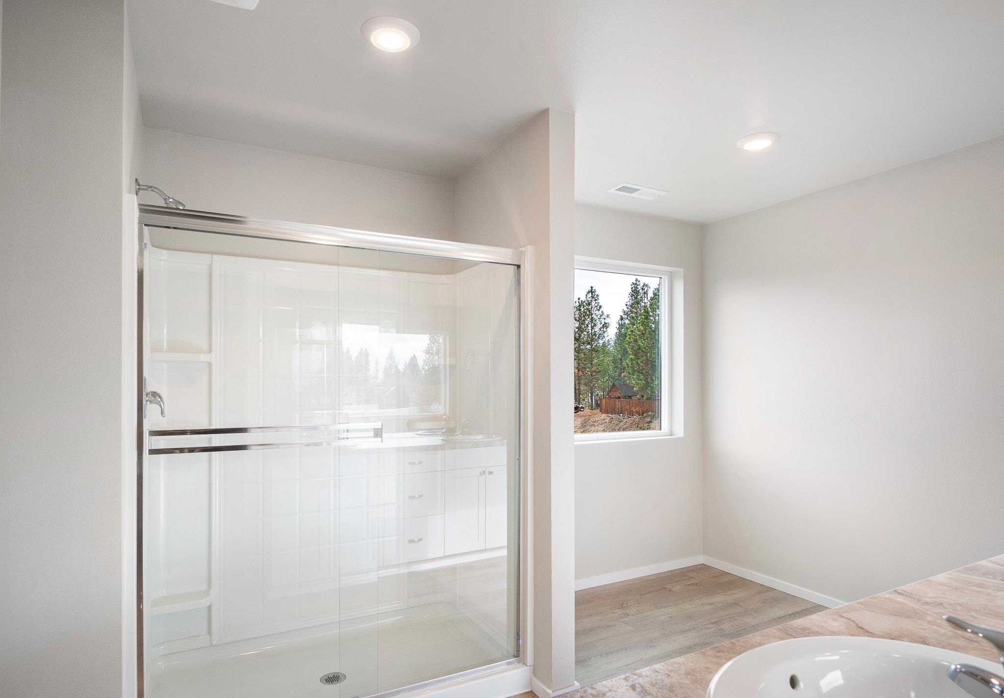 Photo 9 of 23 of 8218 S Colwood Rd house