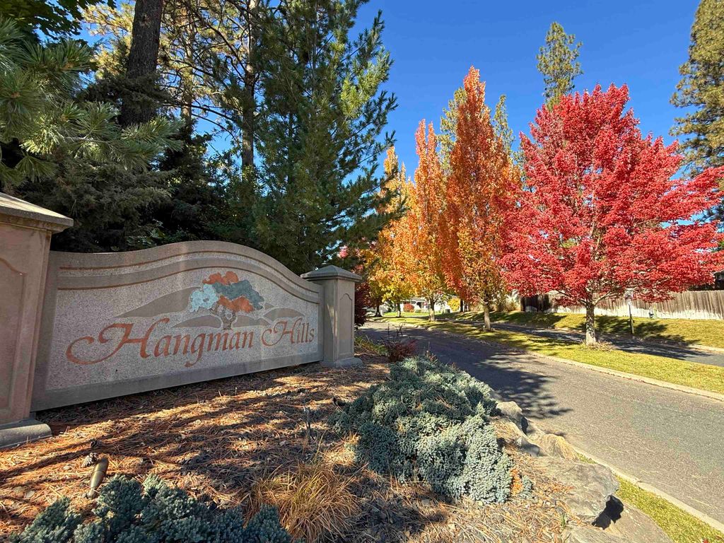 Photo of 11510 S Player Dr, Spokane, WA 99223 (MLS # 202525523)