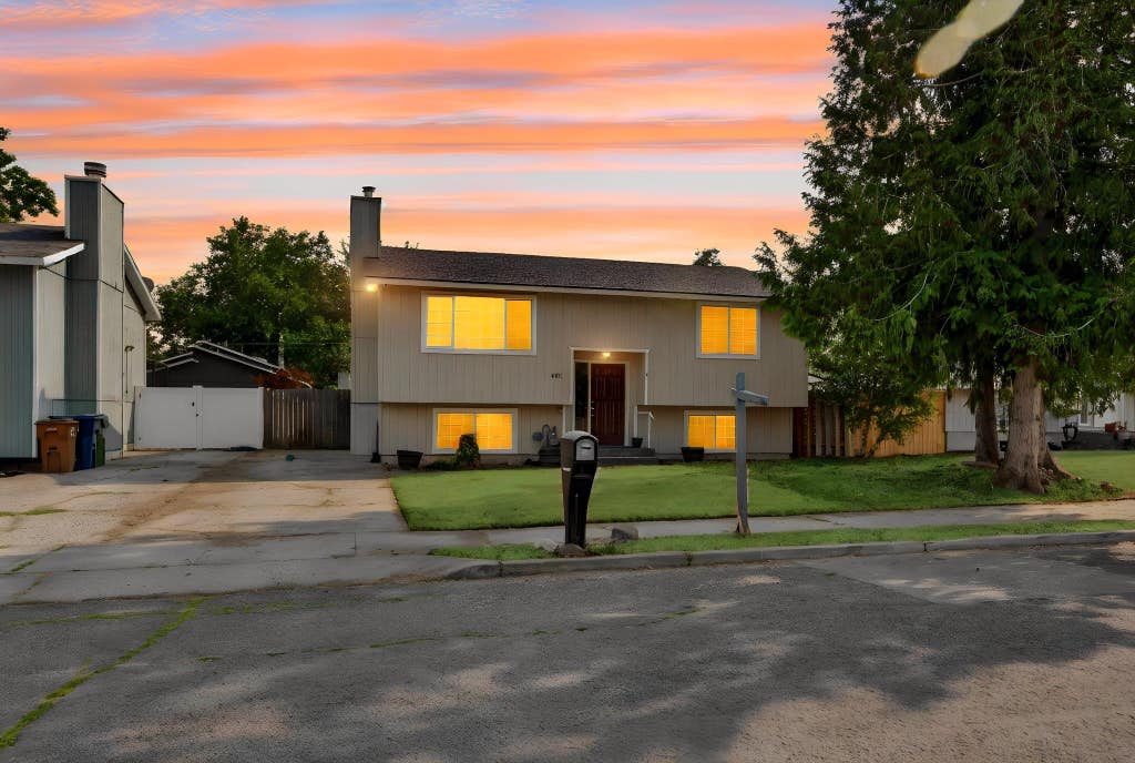 Photo of 4212 E 24TH Ave, Spokane, WA 99223 (MLS # 202622289)