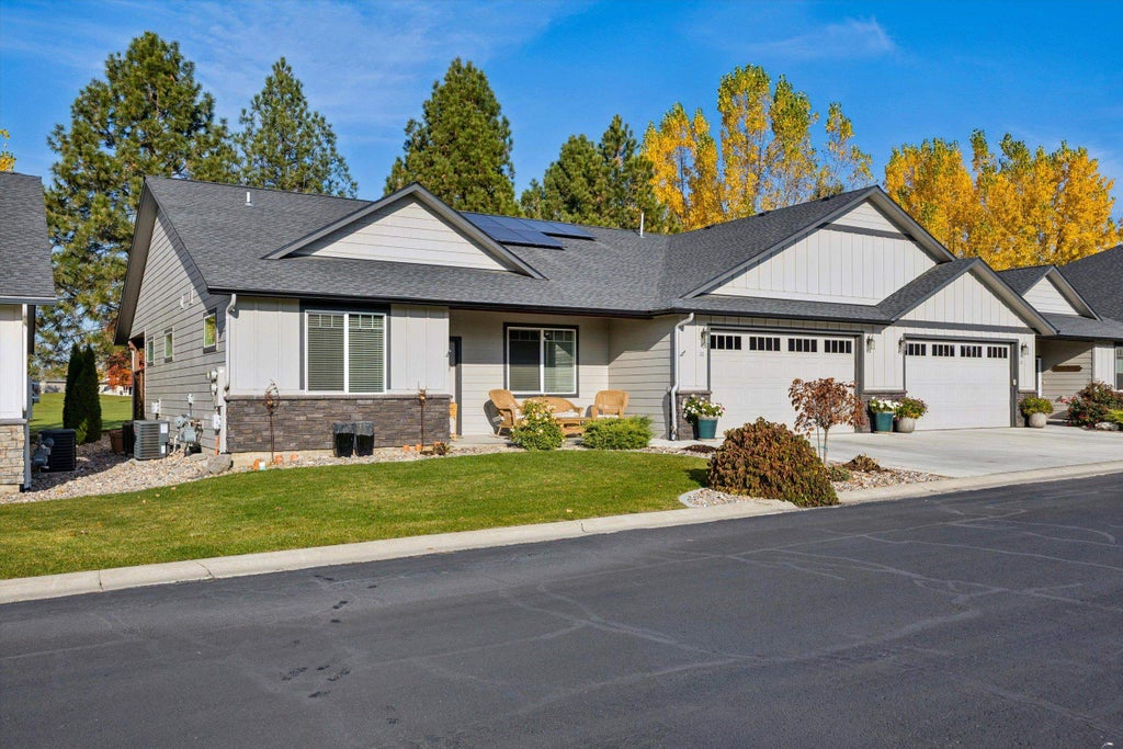 Photo of 1109 N Country Club Dr, Deer Park, WA 99006 (MLS # 202626180)