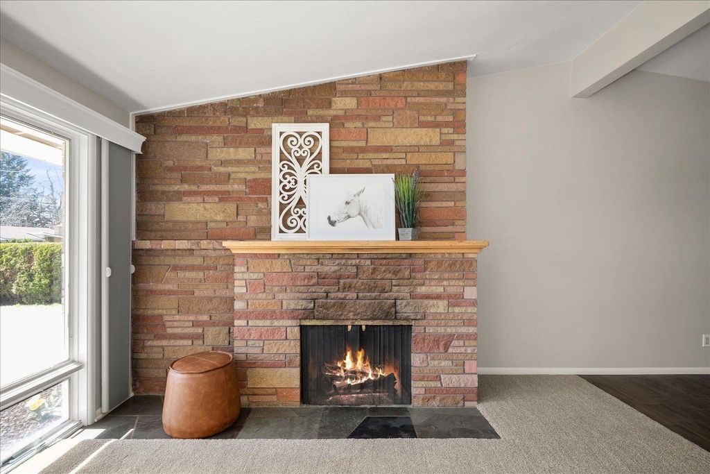Photo of 11603 E Main Ave, Spokane, WA 99206 (MLS # 202615629)