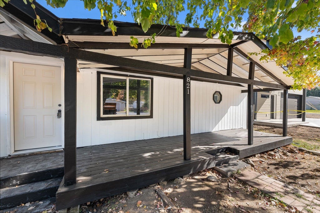 Photo of 821 S Chronicle St, Spokane Valley, WA 99212 (MLS # 202625517)