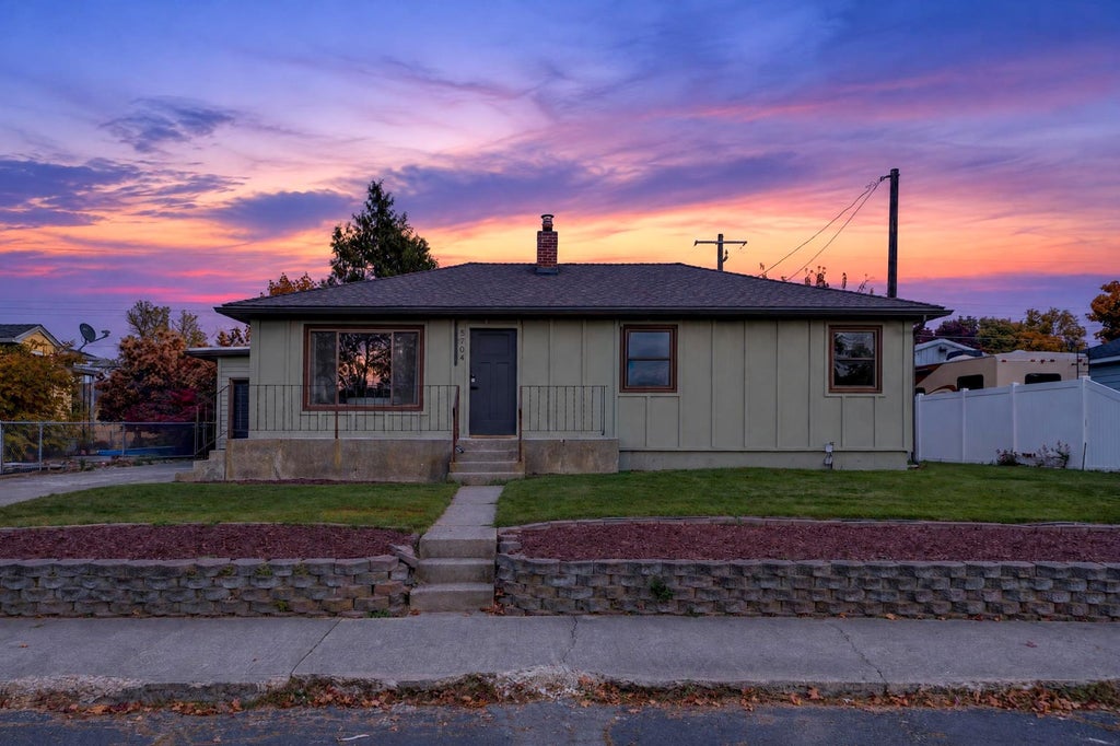 Photo of 5704 N F St, Spokane, WA 99205 (MLS # 202625992)