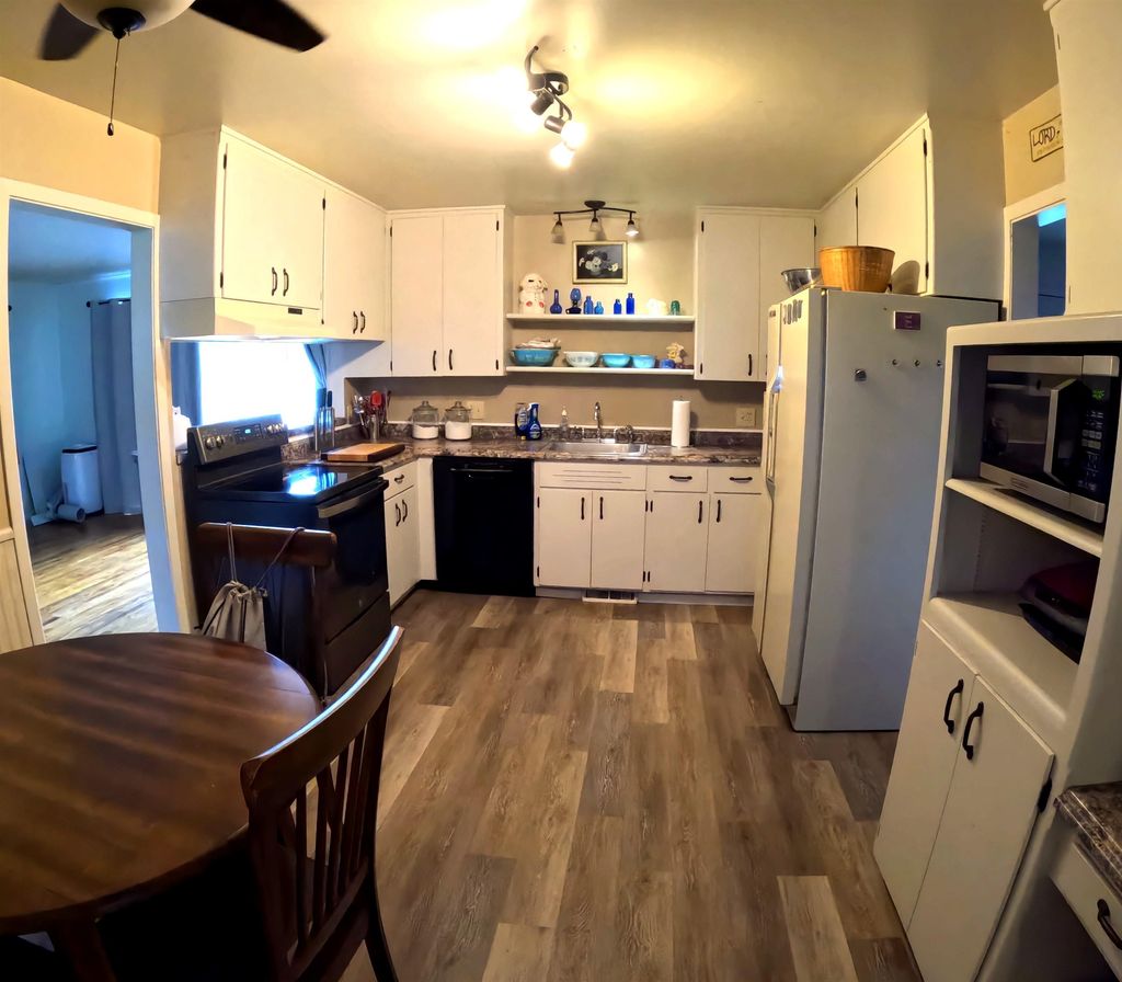 Photo of 13808 E HEROY Ave, Spokane, WA 99216 (MLS # 202617590)