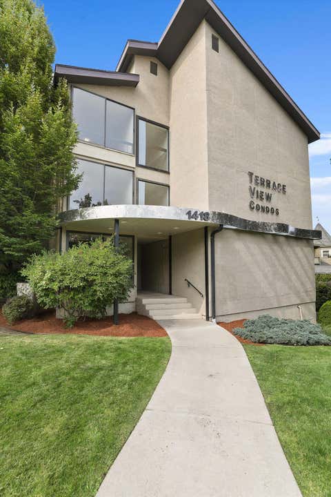 Photo of 1418 W 6th Ave, Spokane, WA 99204 (MLS # 202621994)