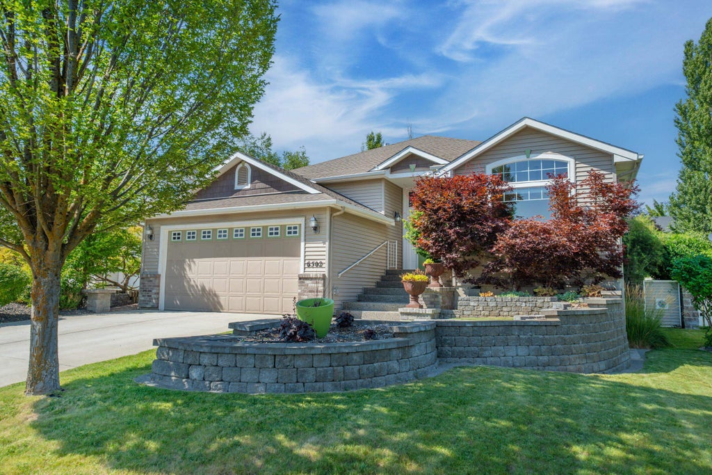 Photo of 6502 S Creekstone St, Spokane, WA 99224 (MLS # 202624486)