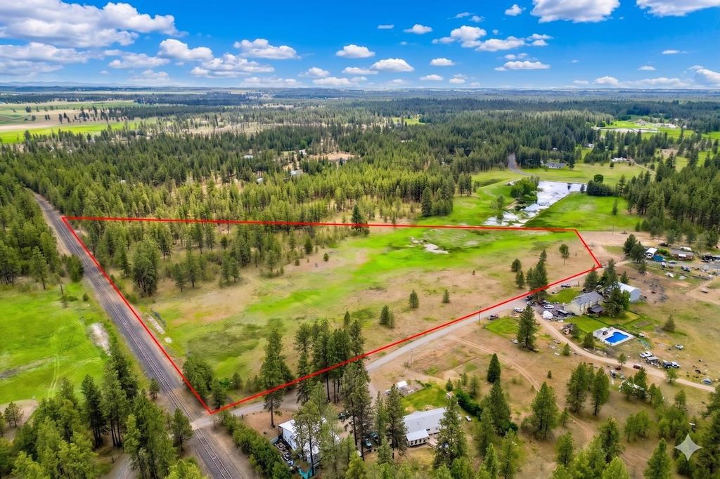 Photo of 17305 S Blasted Ln, Cheney, WA 99004 (MLS # 202616288)