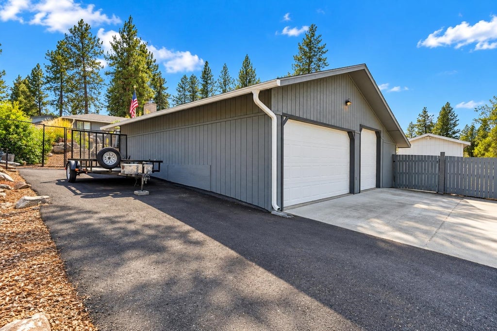 Photo of 1510 S David St, Spokane Valley, WA 99212 (MLS # 202624436)