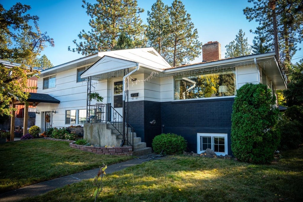 Photo of 4204 E 9th Ave, Spokane, WA 99202 (MLS # 202625695)