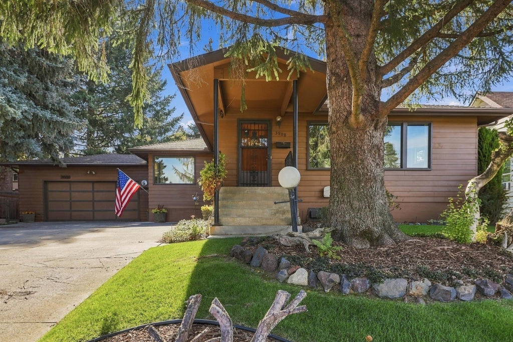Photo of 3908 E 22nd Ave, Spokane, WA 99223 (MLS # 202625424)