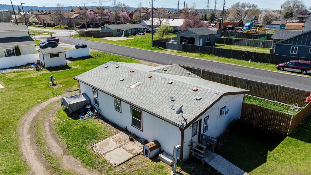 Photo of 5108 E Grace Ave, Spokane, WA 99217 (MLS # 202615765)