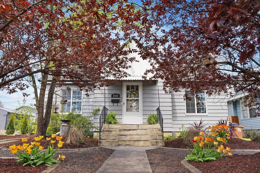 Photo of 2428 W Euclid Ave, Spokane, WA 99205 (MLS # 202616374)
