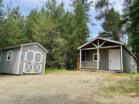 Photo of 112 Rocky Gorge Rd, Newport, WA 99156 (MLS # 202518545)