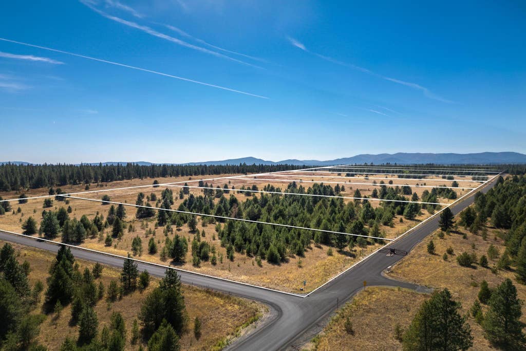 Photo of NKA E Slaton Rd, Deer Park, WA 99006 (MLS # 202622972)