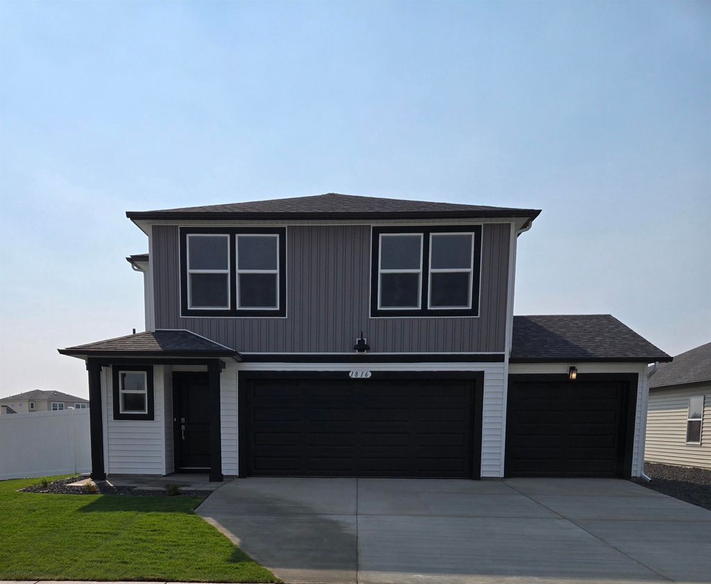 Photo of 1574 E A St, Deer Park, WA 99006 (MLS # 202611928)