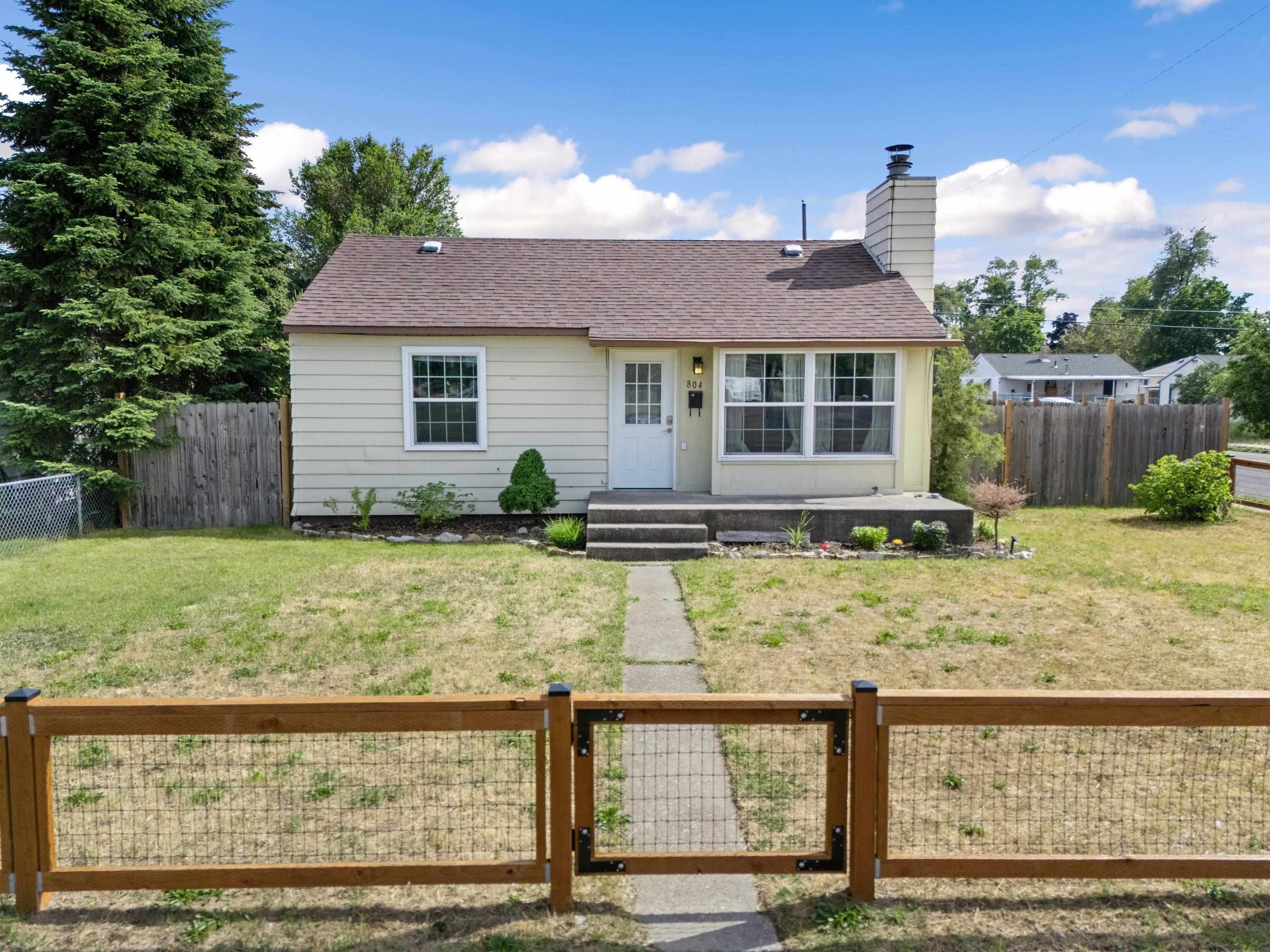 Photo 1 of 30 — 804 E Joseph Ave, Spokane, WA 99208