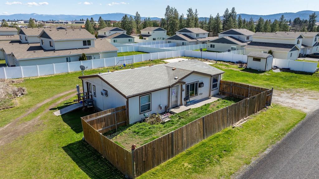 Photo of 5108 E Grace Ave, Spokane, WA 99217 (MLS # 202615766)