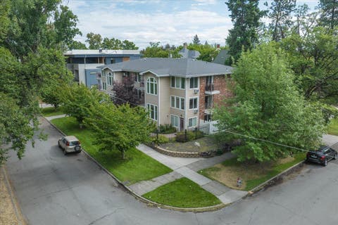 Photo of 215 S CHESTNUT St, Spokane, WA 99201 (MLS # 202619016)