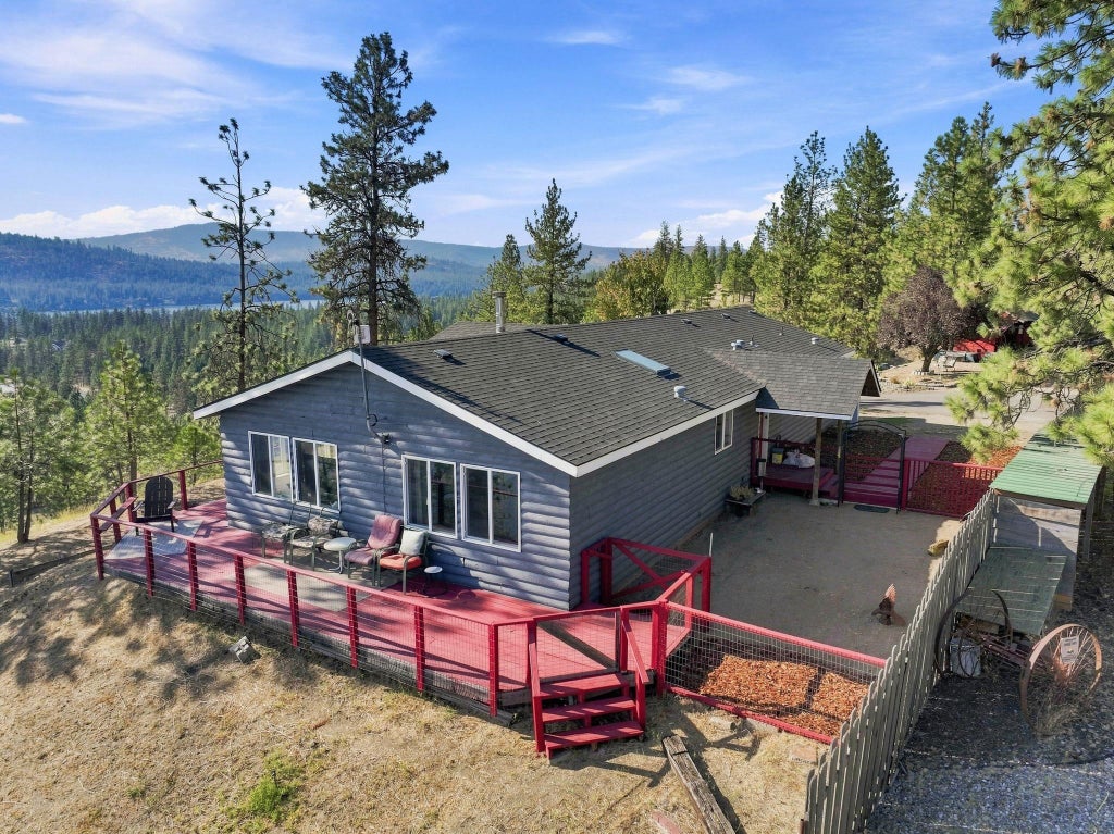 Photo of 6397 Villier Rd, Nine Mile Falls, WA 99026 (MLS # 202623243)