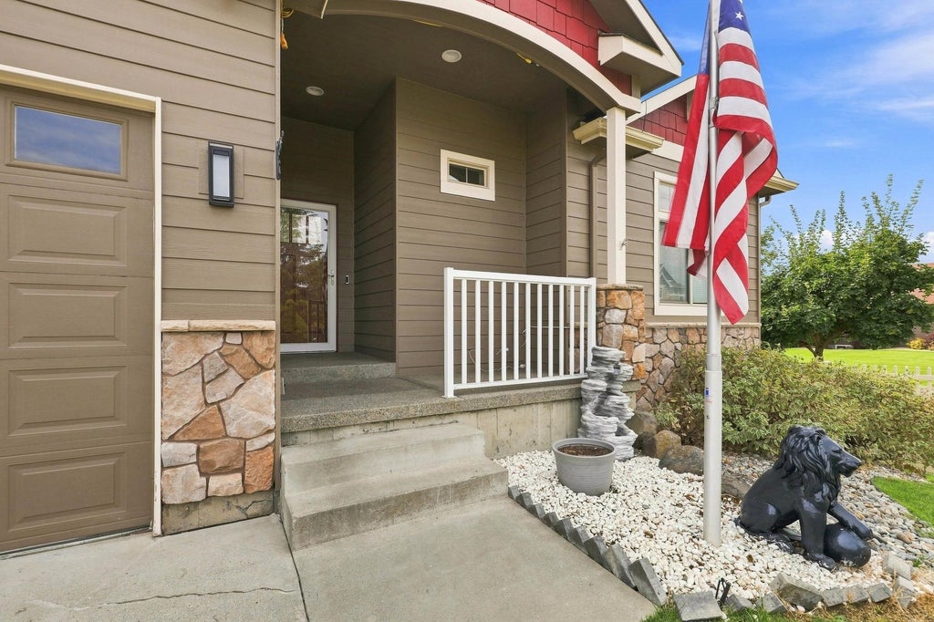 Photo of 2315 W Chadwick Ln, Spokane, WA 99208 (MLS # 202623719)