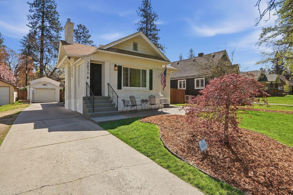Photo of 2611 S Post St, Spokane, WA 99203 (MLS # 202616348)