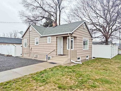 Photo of 1805 N PARK Rd, Spokane, WA 99212 (MLS # 202613618)