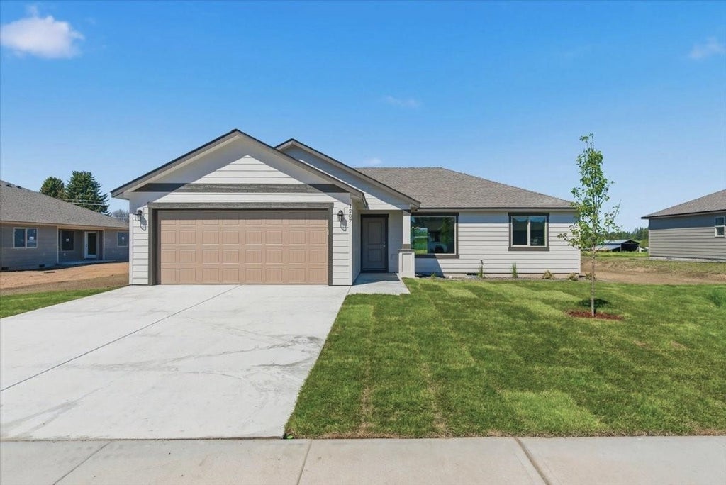 Photo of 1207 N Layton Ave, Deer Park, WA 99006 (MLS # 202624268)