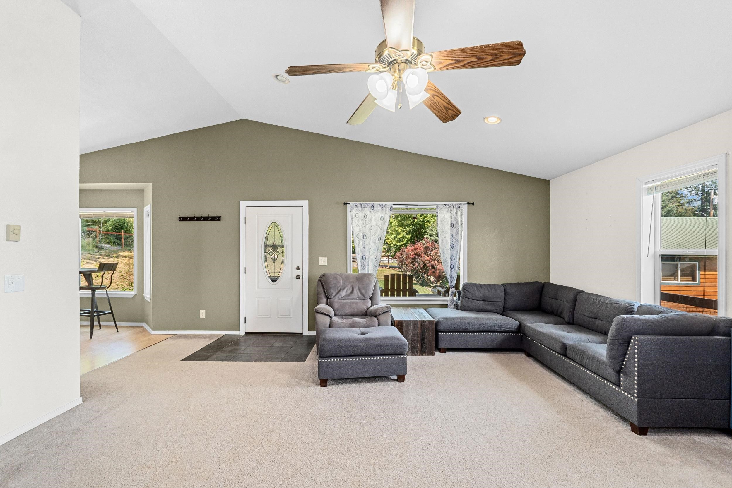 807 Grinnell St - Photo 4