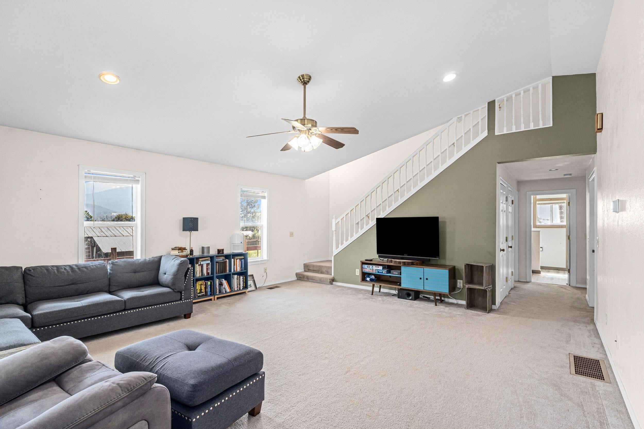 807 Grinnell St - Photo 3