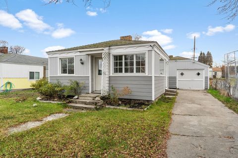 Photo of 4910 E 1st Ave, Spokane, WA 99212 (MLS # 202527009)