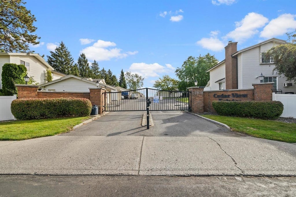 Photo of 7878 N WILDING #42 Dr, Spokane, WA 99208 (MLS # 202626025)