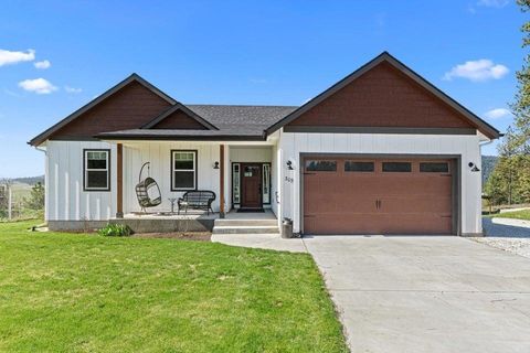 Photo of 305 Maven Way, Chewelah, WA 99109 (MLS # 202615453)