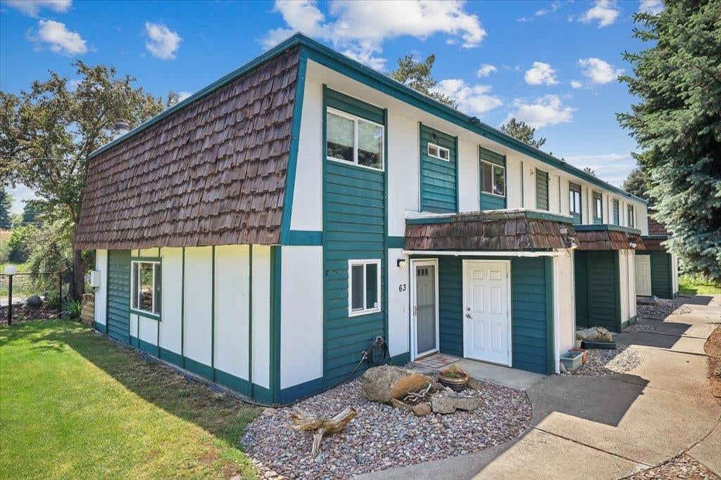 2121 E Upriver Dr - Photo 2