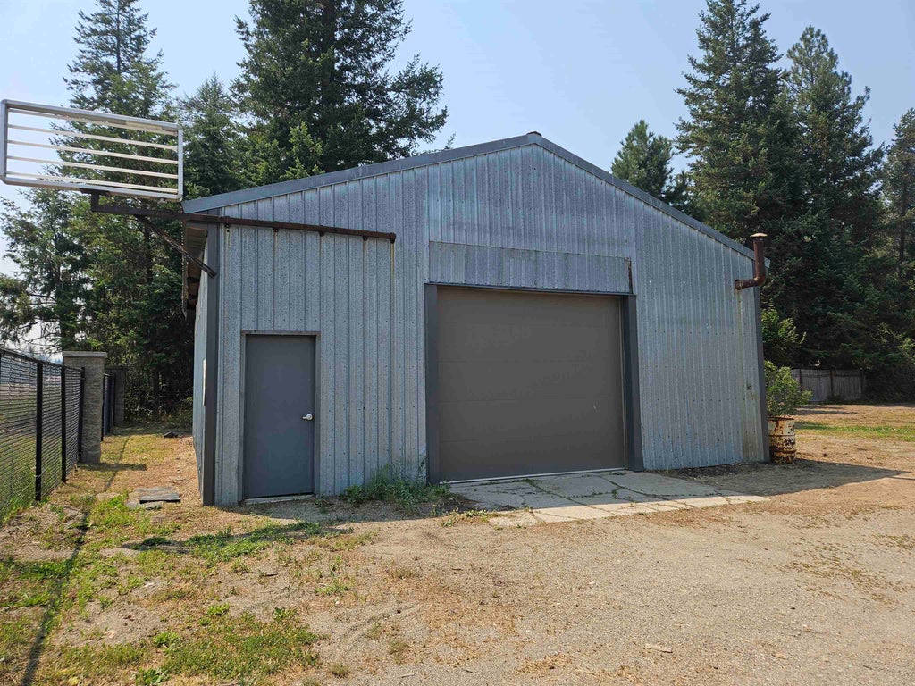 Photo of 652 Southshore Diamond Lake Rd, Newport, WA 99156 (MLS # 202621209)