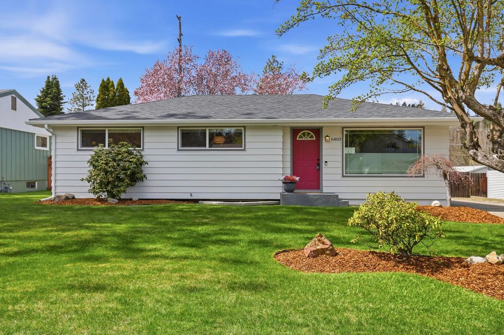 Photo of 6803 N Adams St, Spokane, WA 99208 (MLS # 202615747)