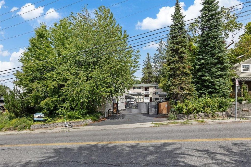 Photo of 837 S Cowley St, Spokane, WA 99202 (MLS # 202615954)