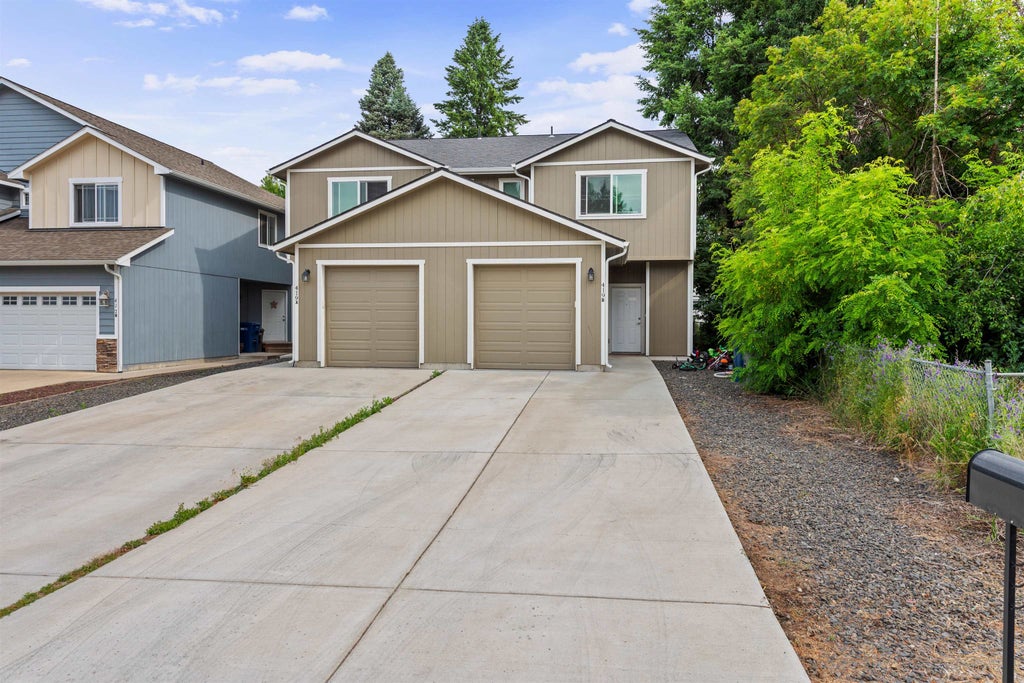 Photo of 419 E E St, Deer Park, WA 99006 (MLS # 202623459)