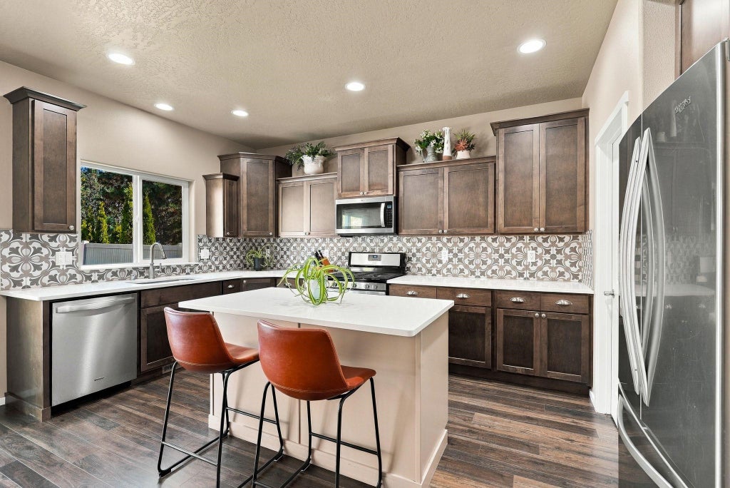Photo of 4814 N Emerald Ln, Spokane, WA 99212 (MLS # 202625459)
