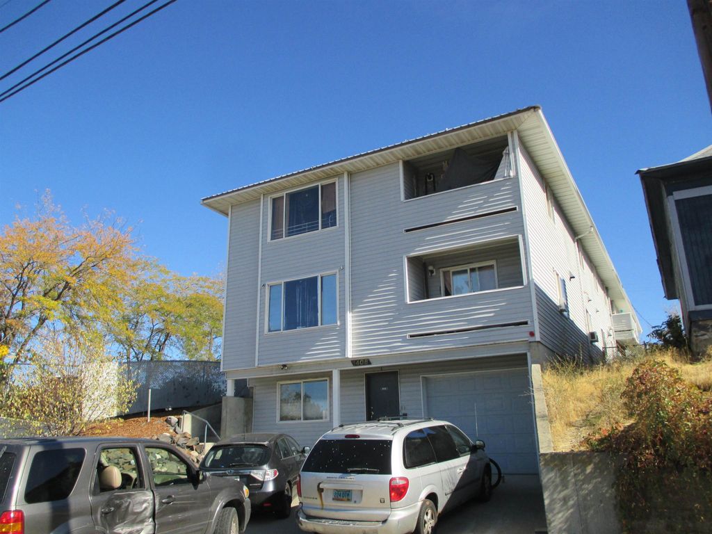 Photo of 1408 N Atlantic St, Spokane, WA 99201 (MLS # 202610849)