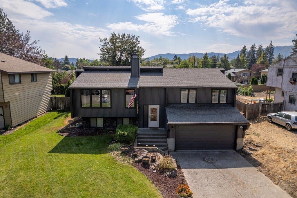 Photo of 10816 E 31st Ave, Spokane Valley, WA 99206 (MLS # 202619974)