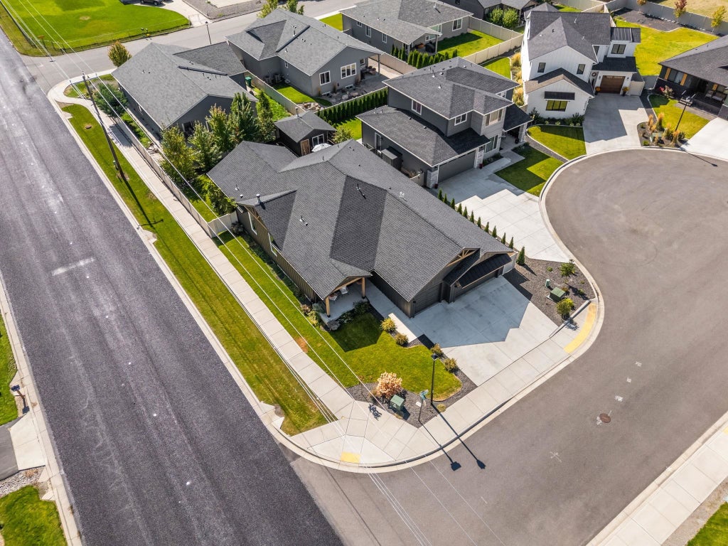 Photo of 20222 E 10 Ct, Spokane Valley, WA 99016 (MLS # 202624451)