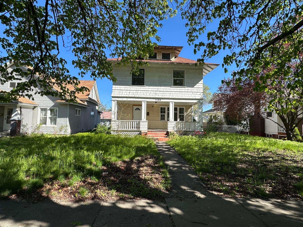 Photo of 1124 W Mansfield Ave, Spokane, WA 99205 (MLS # 202618196)
