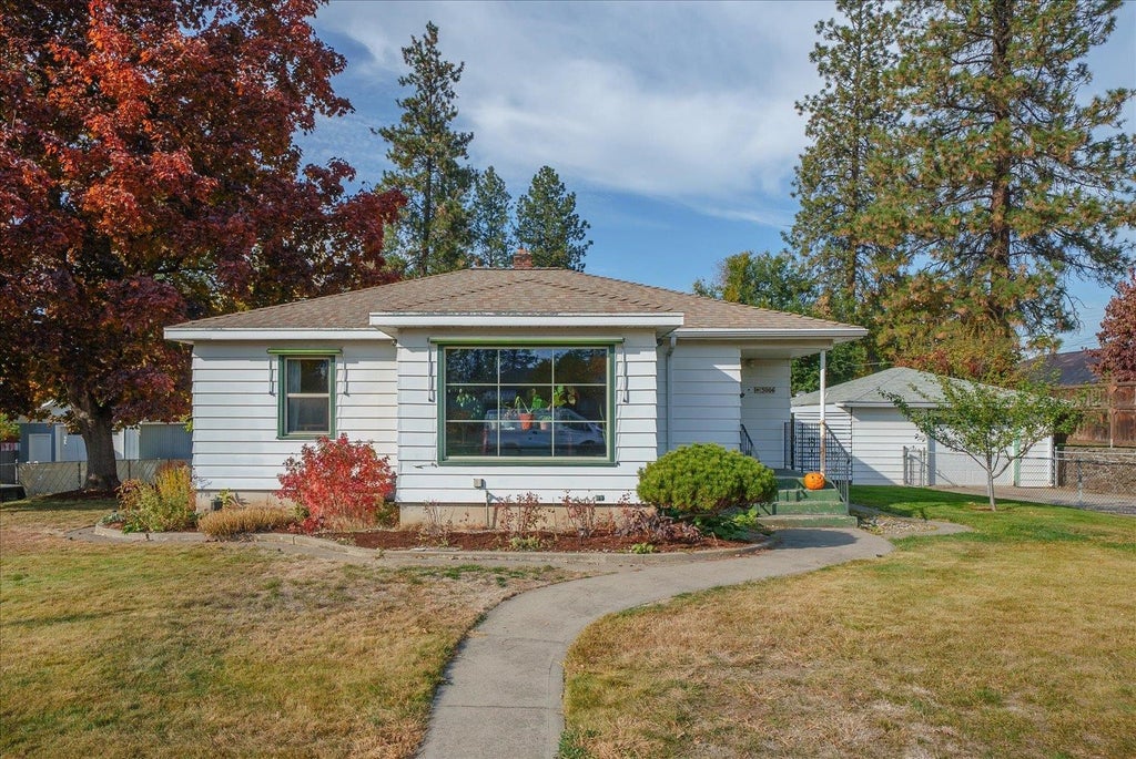 Photo of 3006 W Monticello Pl, Spokane, WA 99205 (MLS # 202626175)