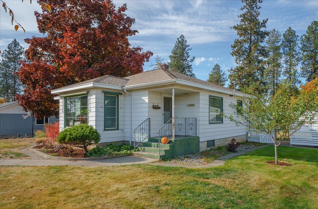 Photo of 3006 W Monticello Pl, Spokane, WA 99205 (MLS # 202626175)