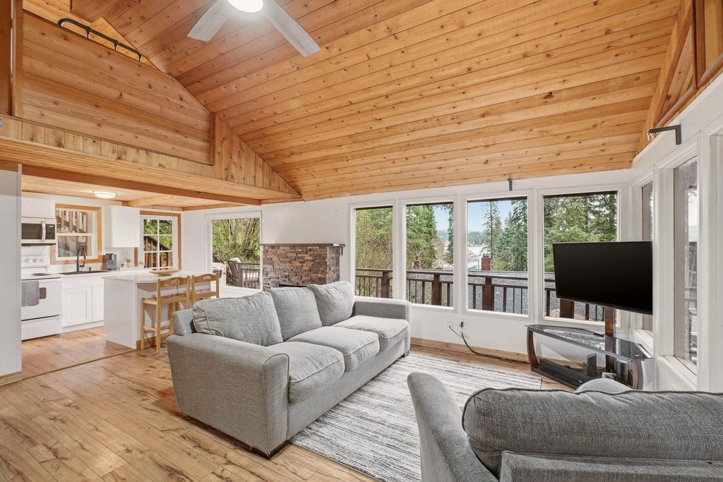 Photo of 11823 N Honeymoon Bay Rd, Newman Lake, WA 99025 (MLS # 202615660)